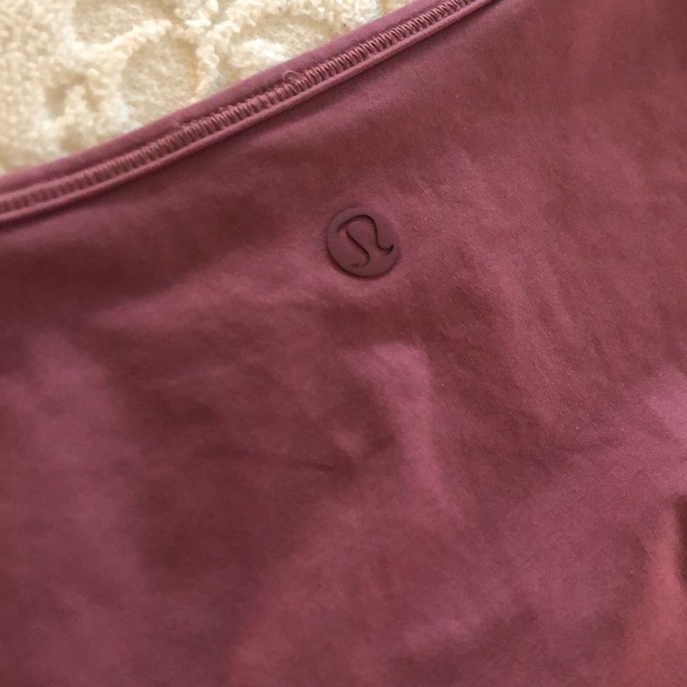 Lululemon short sleeve shirt sz 8 knot accent rose or deep mauve like new